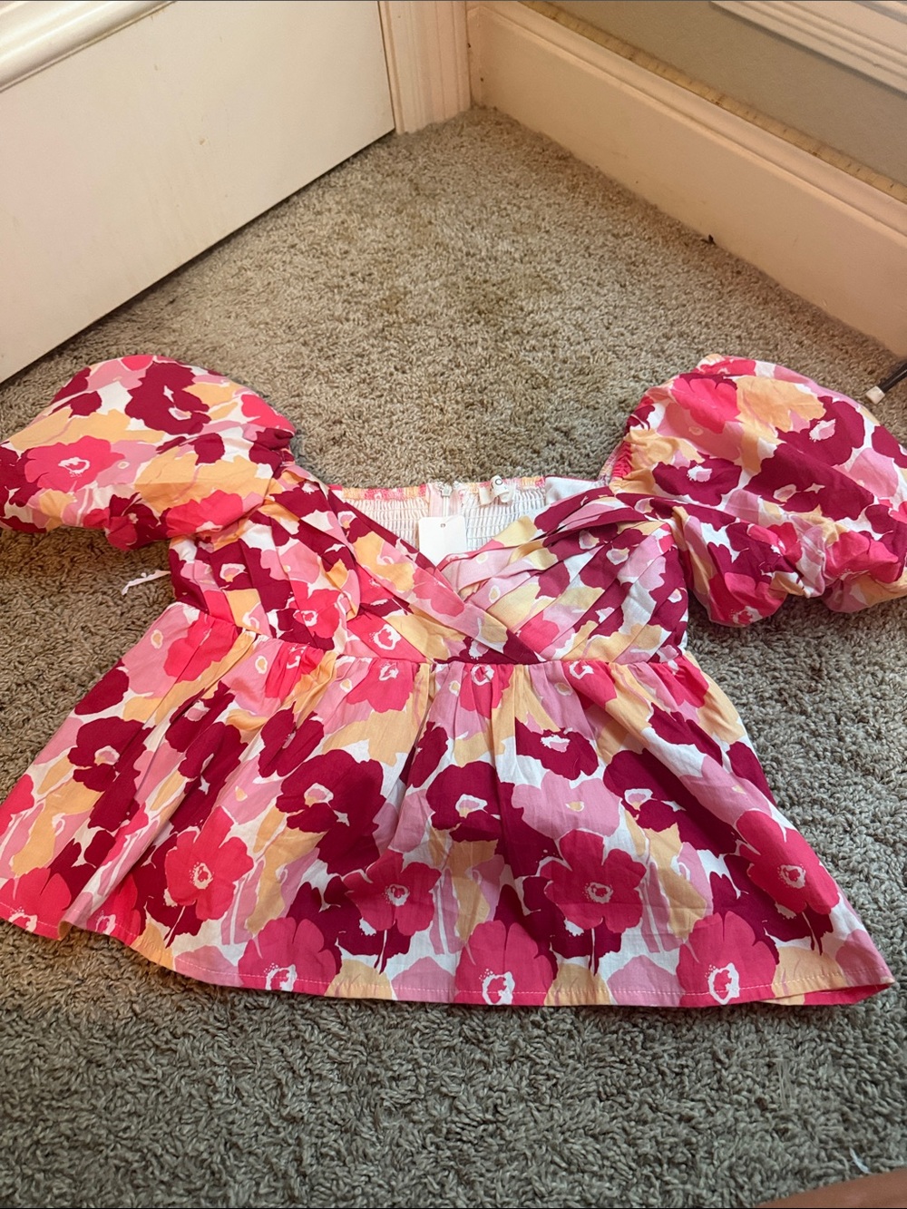 Storia Pink Floral Puff Sleeve Blouse